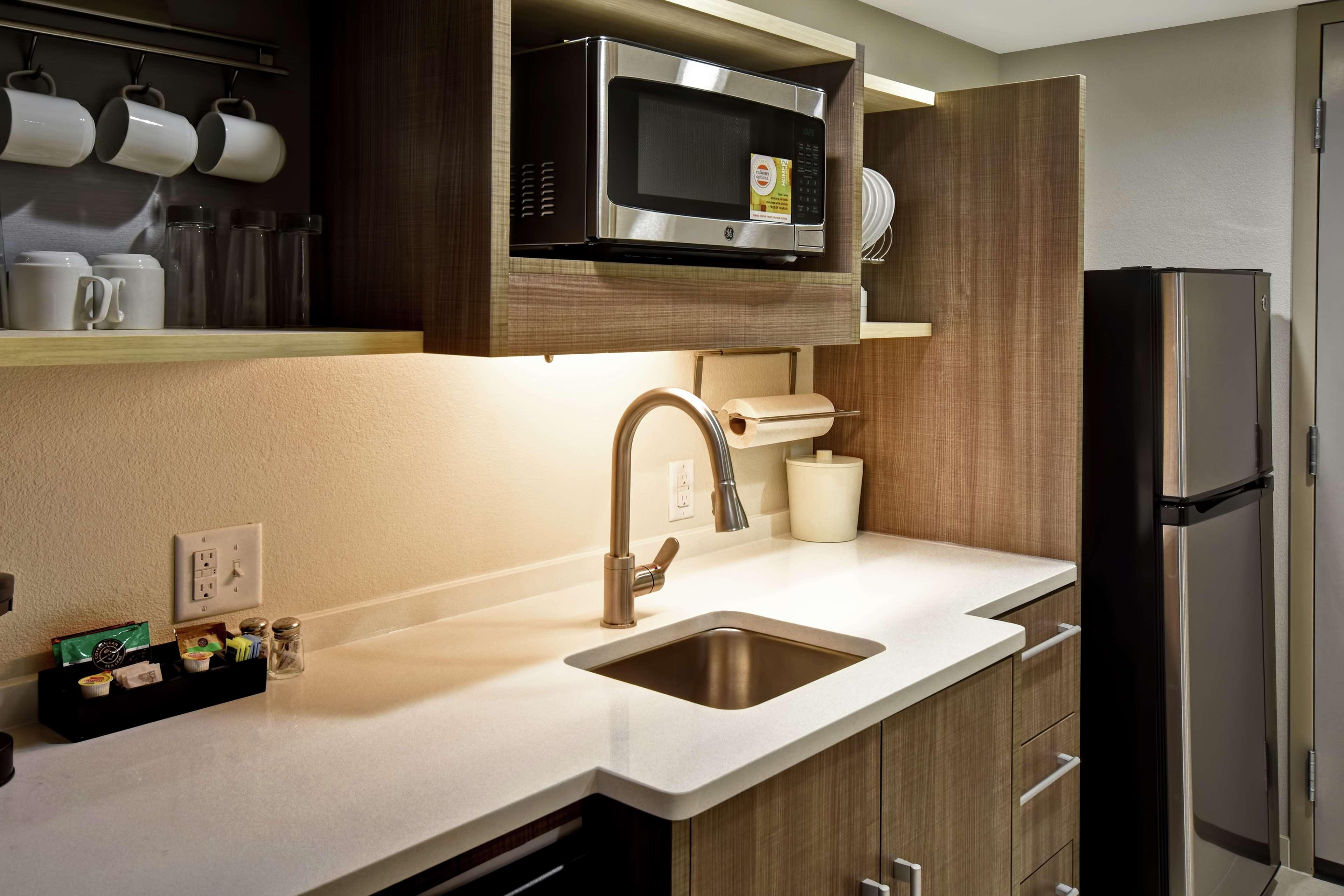 Home2 Suites By Hilton Frankfort Eksteriør bilde